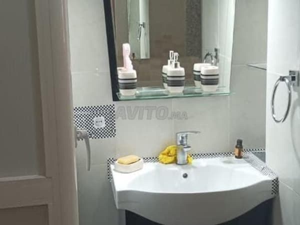 Gemeubileerd appartement te huur per maand