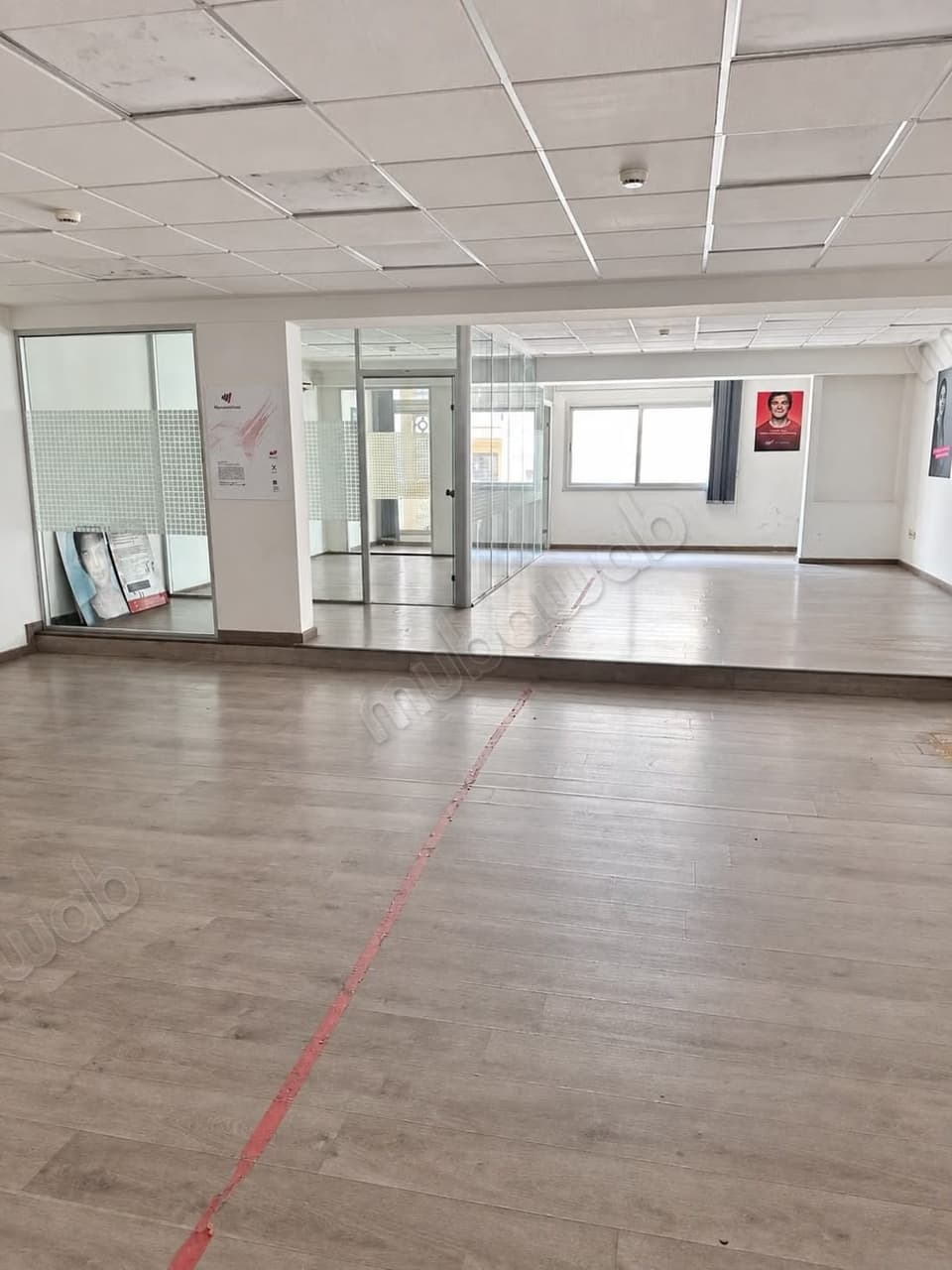 Bureau Professionnel Premium 239 m² à vendre – Avenue Mohammed V, Tanger