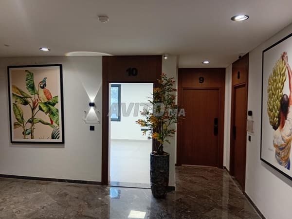 Bureau Neuf de 52 m² à Louer - ghandi