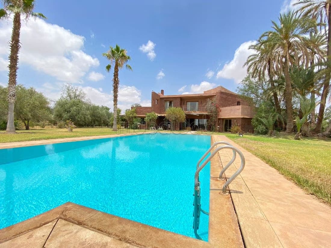 Prächtige Villa zu verkaufen in Bab Atlas