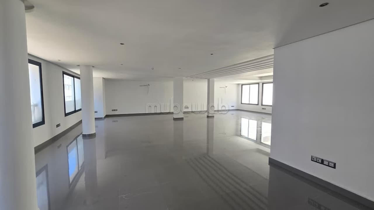 Immeuble de plateaux bureaux de prestige