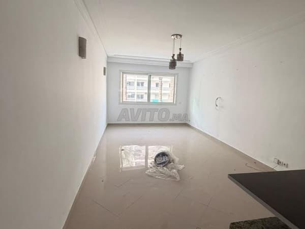 Studio vide à louer boulevard Anfa