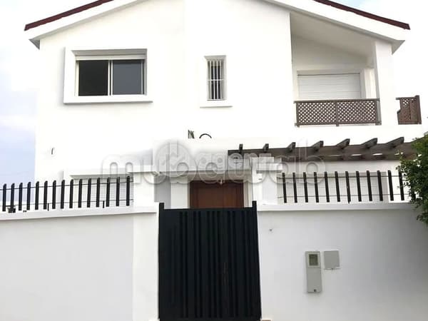 Villa à vendre 500 m², 4 chambres La Nouvelle Ville Ibn Batouta Tanger