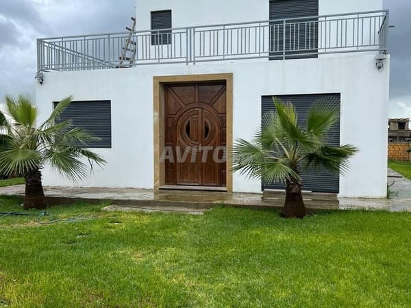 Villa Soumi Fini à vendre près de la plage Oulad Blanca