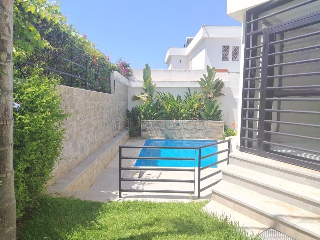 Gemeubileerde villa met zwembad te huur in Bir Rami Kenitra