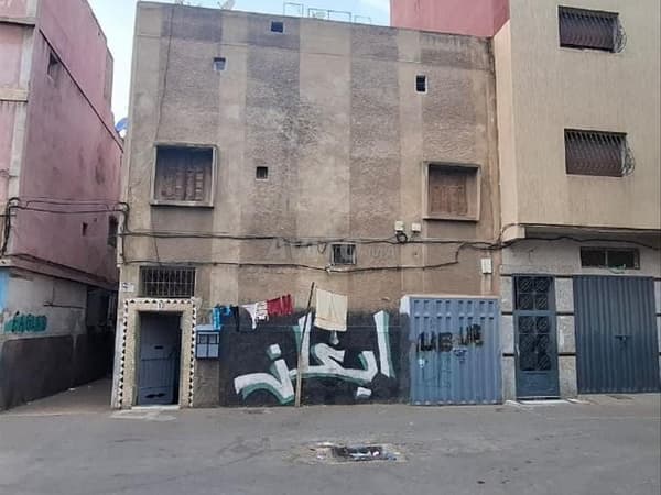 منزل للبيع بمساحة 91 متراً مربعاً في سيدي عثمان، الدار البيضاء