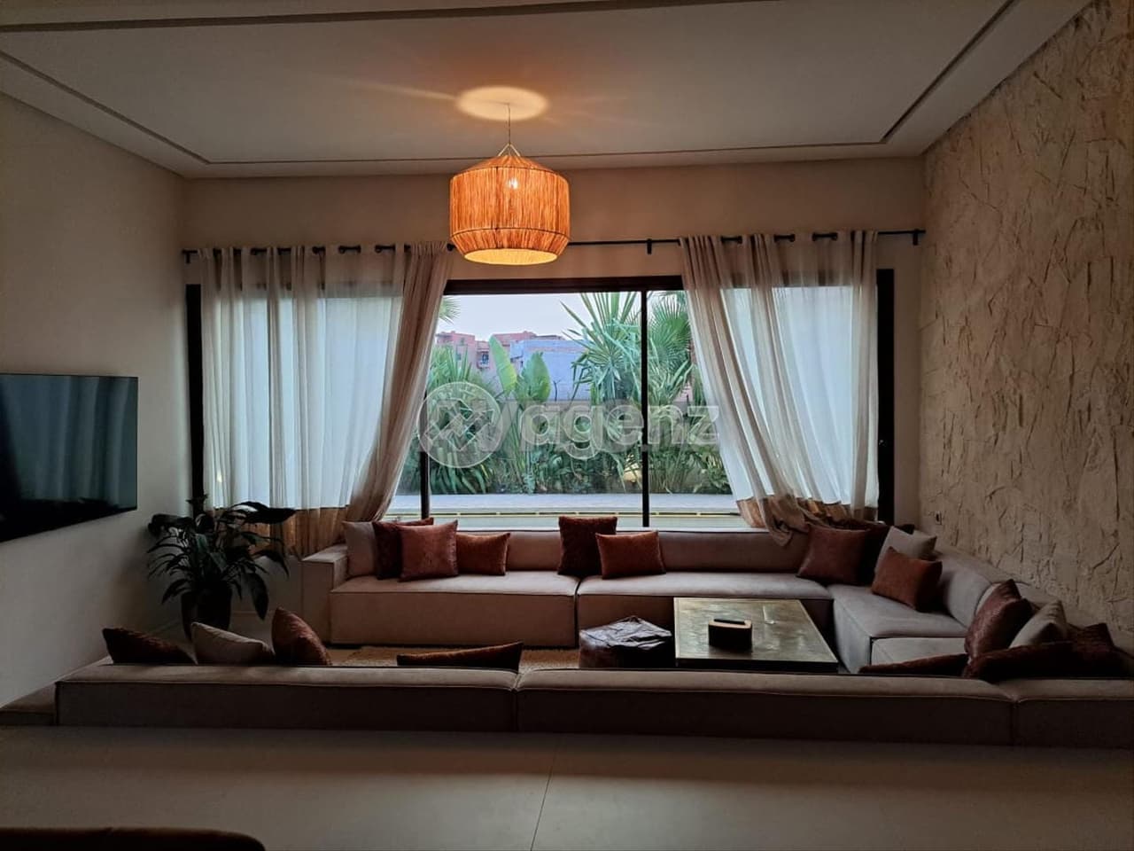RAK-OU-1010 - Villa à vendre Route de Casablanca