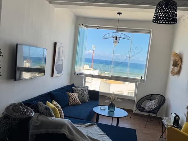 Mooi appartement te huur in Dar Bouazza. 3 kamers. Gemeubileerd