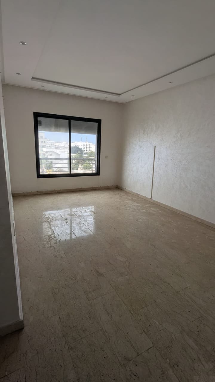 Appartement van 101 m² te koop in Casablanca Bourgogne (Sidi Belyout)