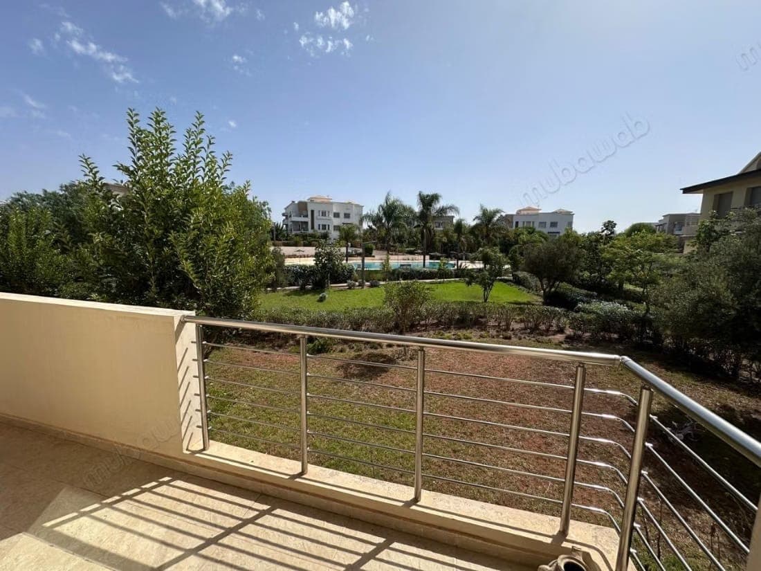 Mooi appartement te huur in Ville Verte. 3 comfortabele slaapkamers. Residentie met zwembad
