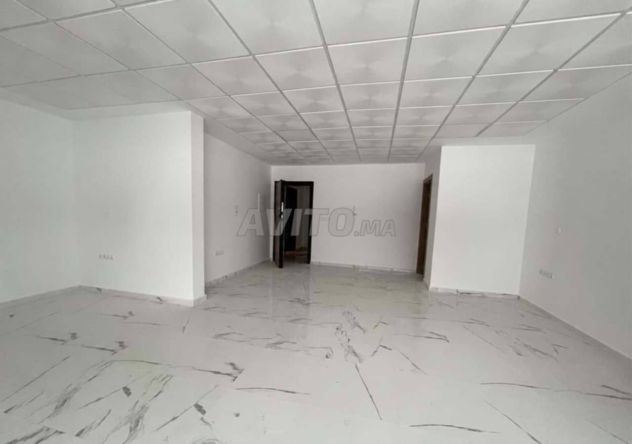 Bureau à vendre – face à la Cour d’appel d’Agadir.