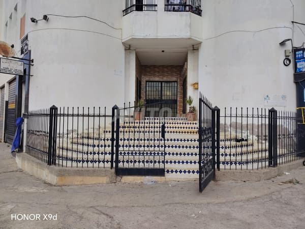 BUREAU BD LA GIRANDE 1ER ETAGE 5200 DH