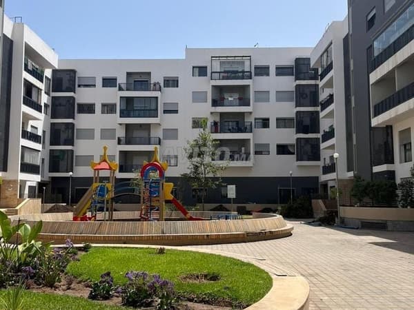 Apartment for rent 151m² in Victoria Bouskoura