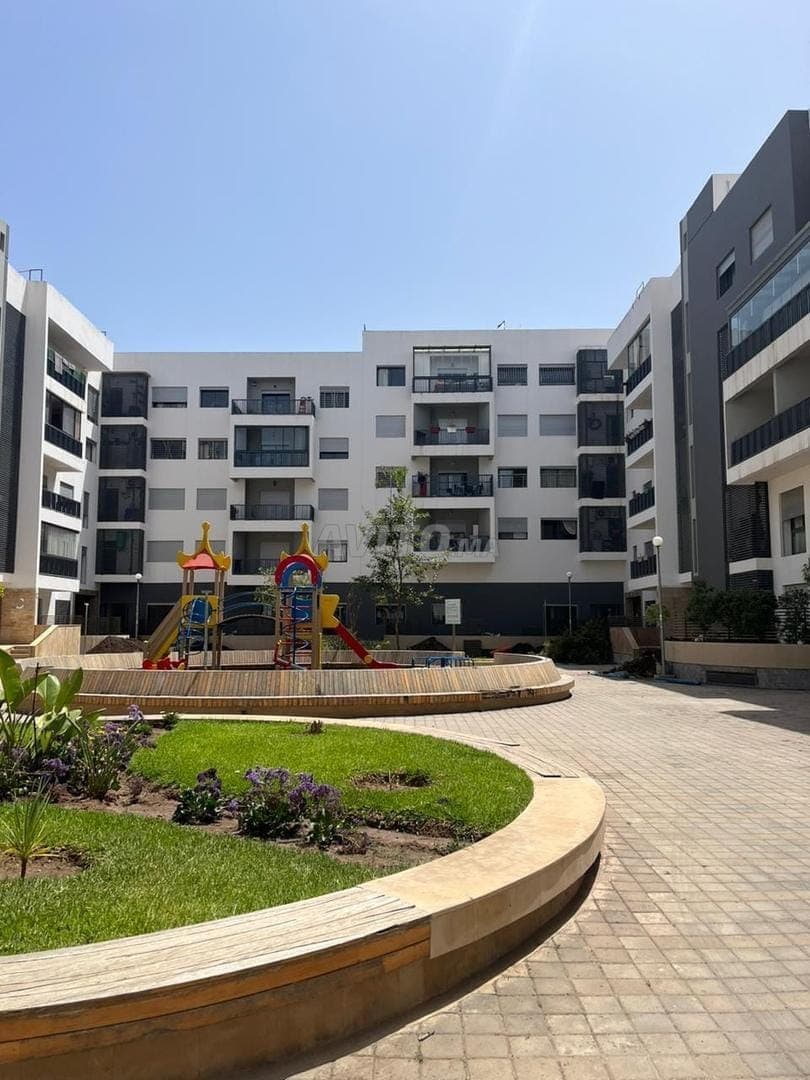 Apartment for rent 151m² in Victoria Bouskoura