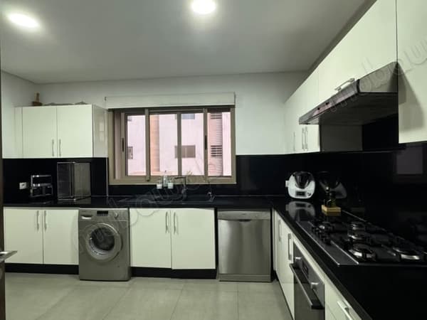 Ville verte: appartement van 170 m2 te koop zwembad in de residentie: 3 slaapkamers 3 badkamers…