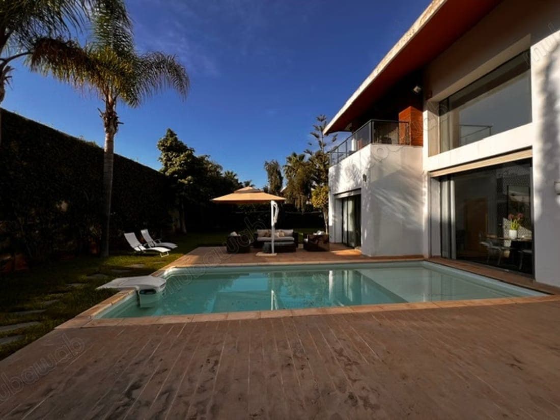 Luxury villa for sale in Bouskoura, 870m2