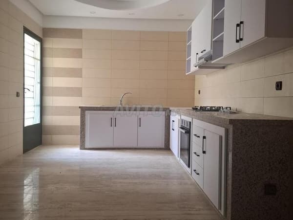 Appartement te Huur in Gesloten Woonwijk