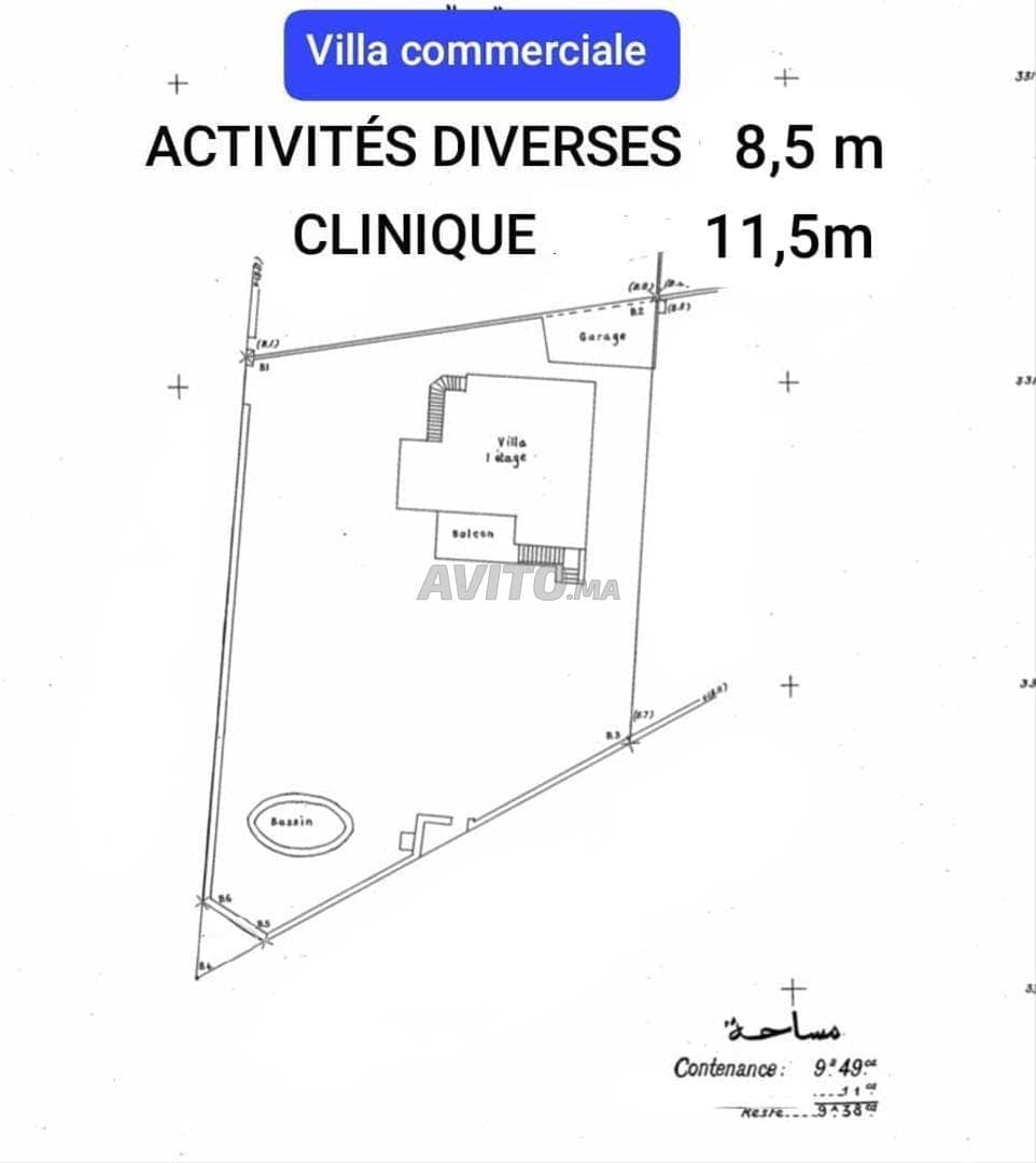 Hoekcommercial villa 938 m² l'Oasis