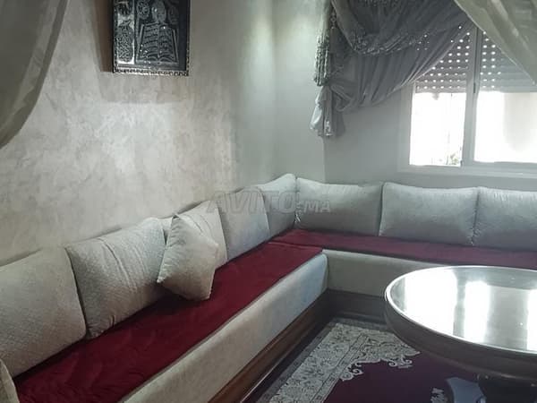 شقة مشمسة للبيع بواجهتين