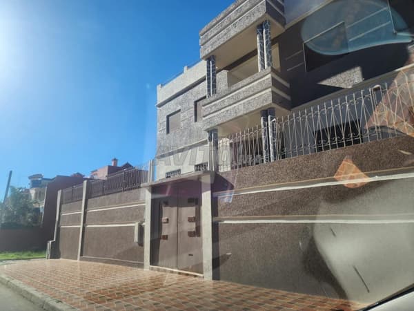 Villa neuve à vendre bien située