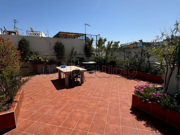 Bonito piso en venta en 2 Mars. Superficie total 377 m². Ascensor y terraza