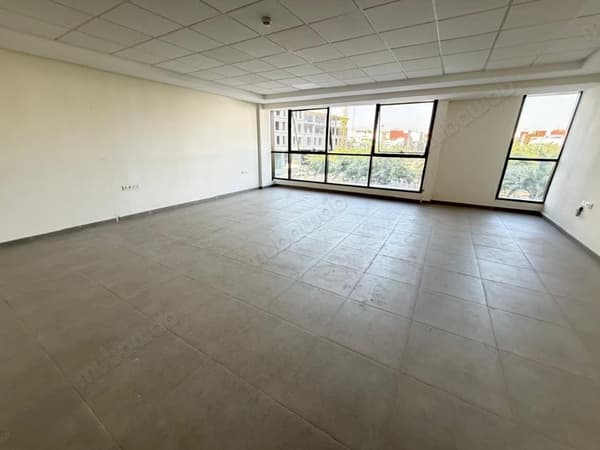 Bureau à louer – 65 m² en plein centre ville