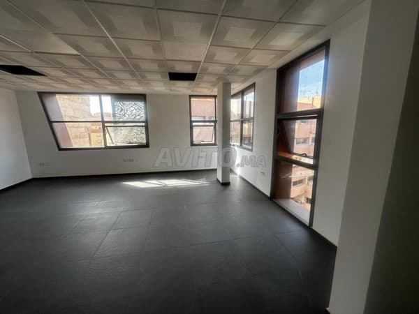 Kantoor van 49m² in Guéliz nabij bioscoop Colisée