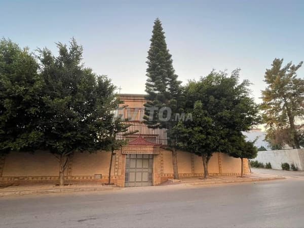 Villa à vendre près de Trial Atlas