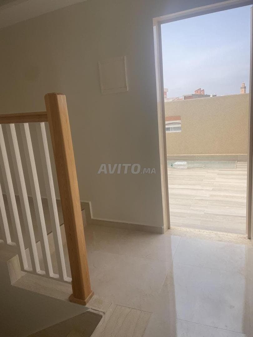Upper floor villa and terrace for rent in Béni Mellal