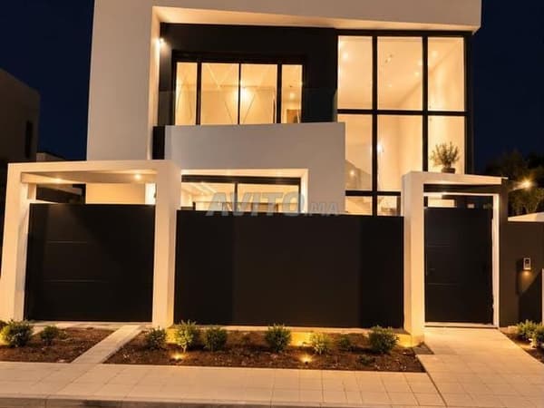 Villa neuve de 315 m2 avec piscine à Tamesna