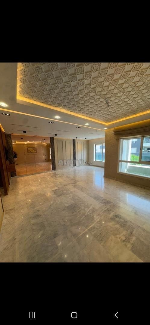 Sublime appartement contemporain à Sid El Abed