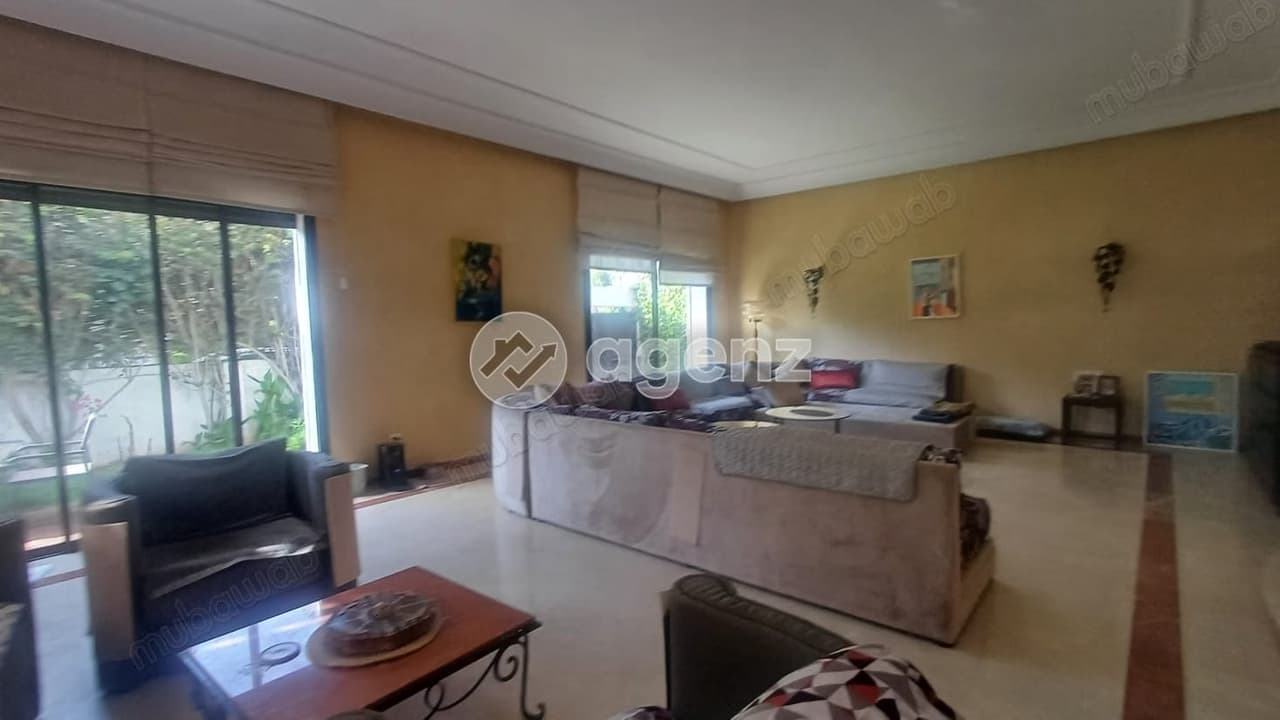 Villa à vendre 445 m², 4 chambres Harhoura Skhirate Témara