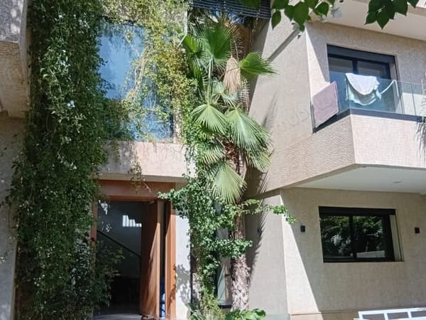 Villa arborée proche du stade de Marrakech