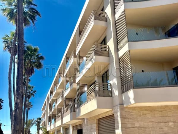 Local commercial Exclusif Brut 1150 m² Ain Diab