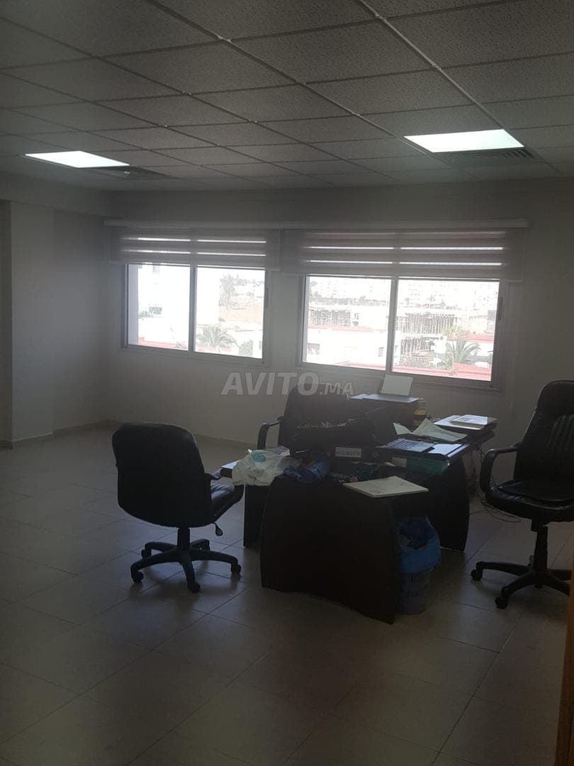 Bureau 51m à Oasis bien situé BD jerada