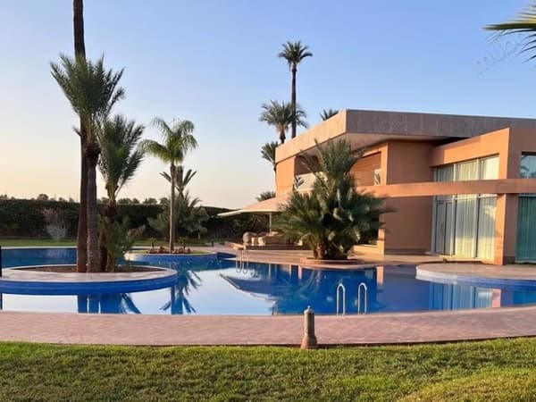 Villa de prestige à vendre – Palmeraie