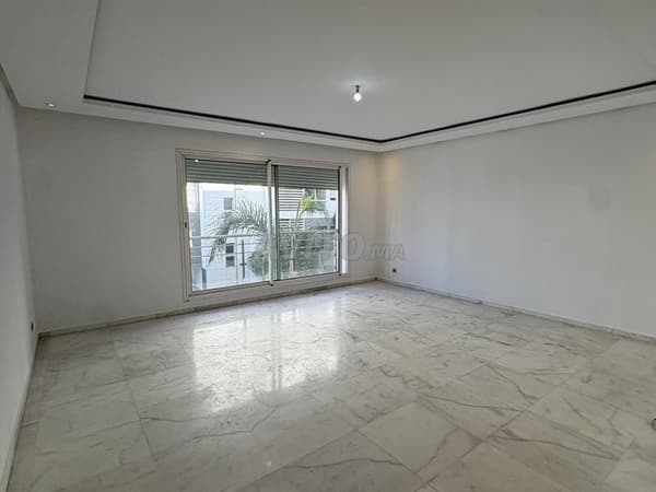 Superbe appartement 3 chambres Prestigia Hay Riad