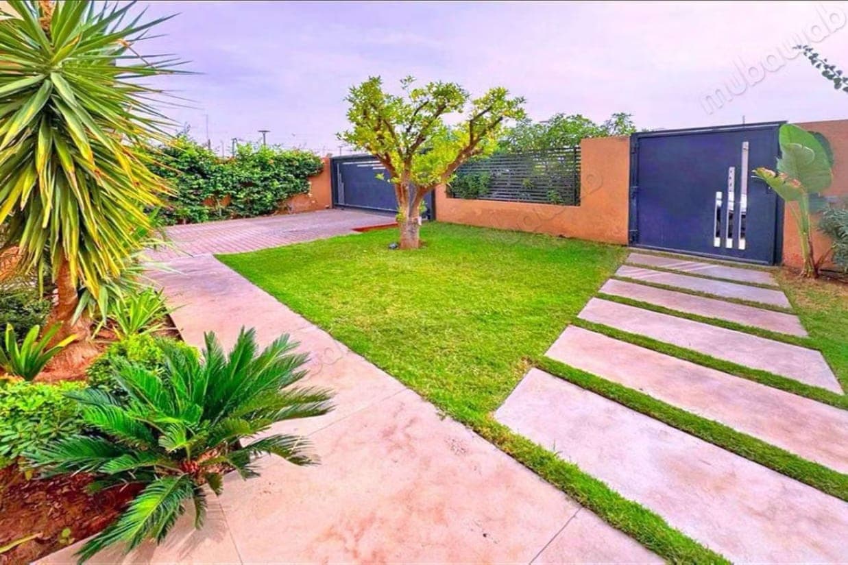 Villa di lusso in vendita a Route de Tahanaout. 5 grandi locali. Arredata