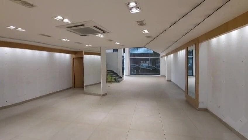 Local commercial 196 m² à louer à Casablanca Beausejour