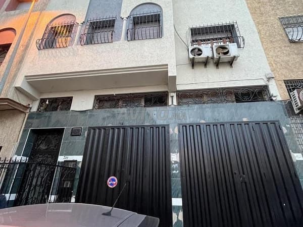 Maison à vendre 121m R2 Oulfa