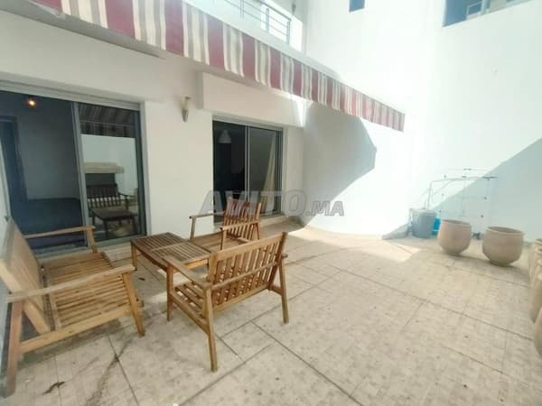 Furnished studio with terrace, 68m², Mers Sultan