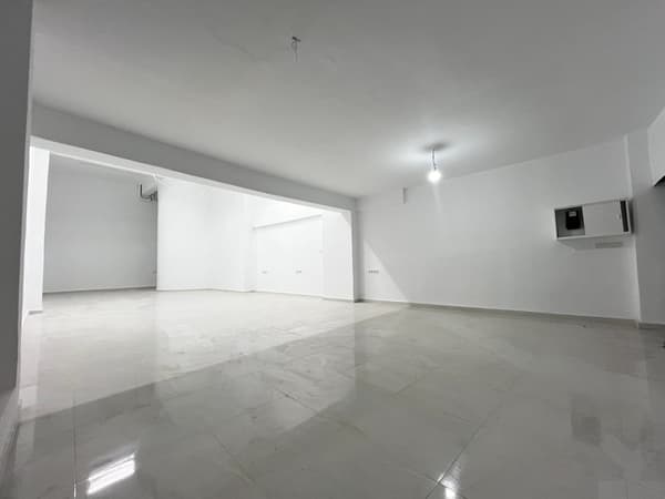 Local commercial 111 m² à louer à Casablanca Maarif Extension