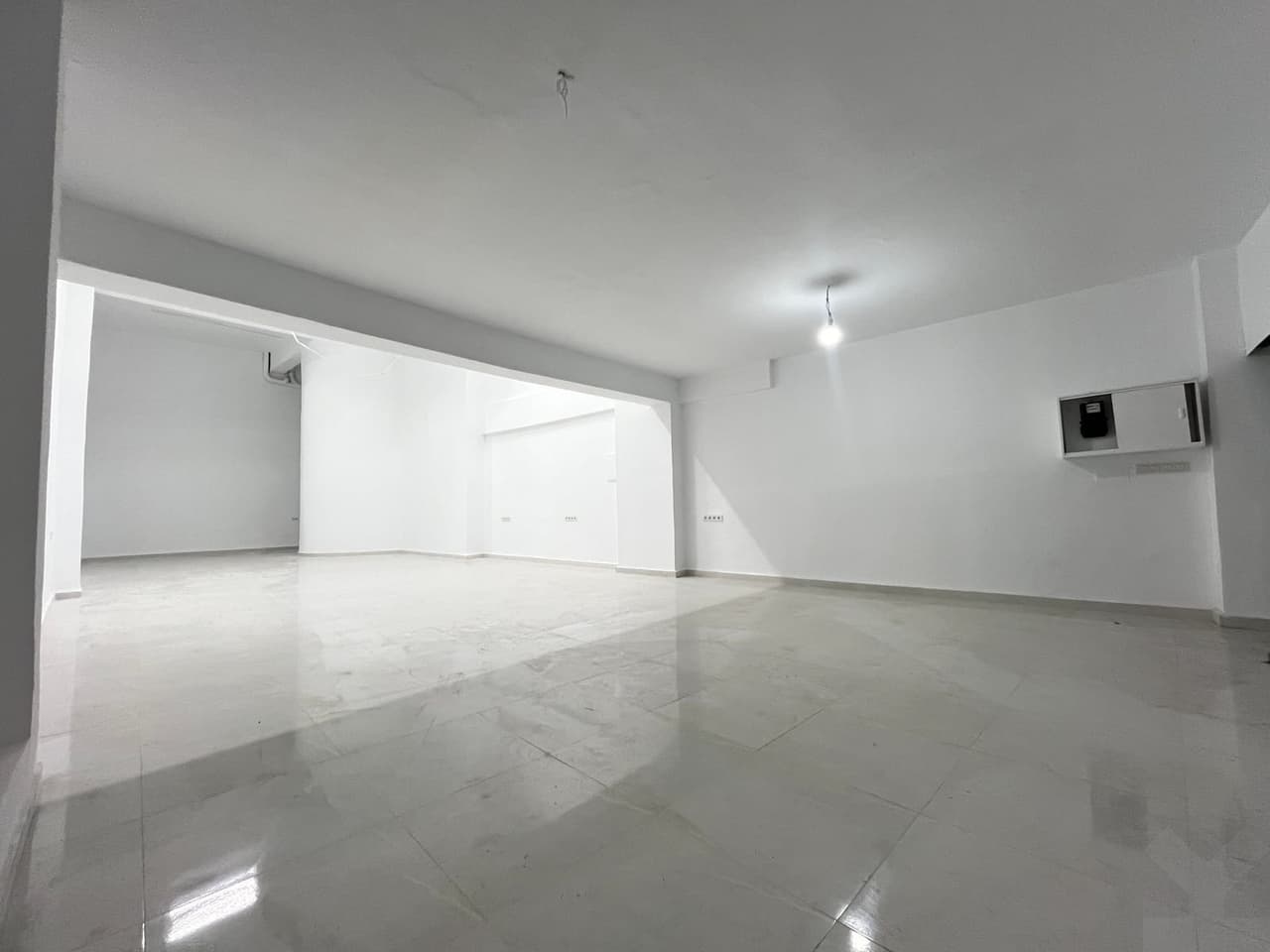 Local commercial 111 m² à louer à Casablanca Maarif Extension