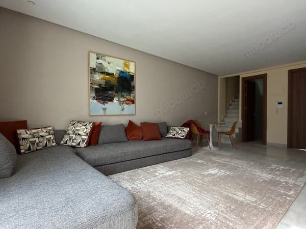 Duplex sur bd elmassira cote twin center
