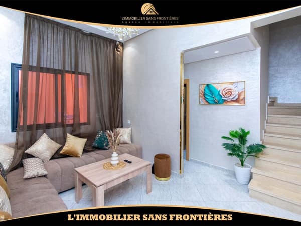 Duplex de 82 m² à Hay Charaf – 2 chambres, cour spacieuse et climatisation split