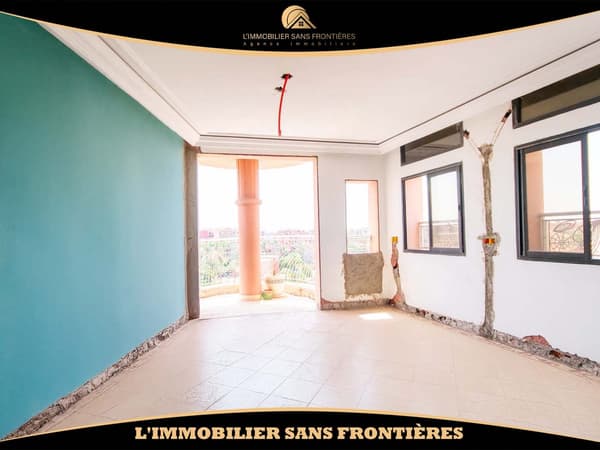Appartement semi-fini de 186 m² à Semlalia – 3 chambres, grande terrasse, ascenseur et…