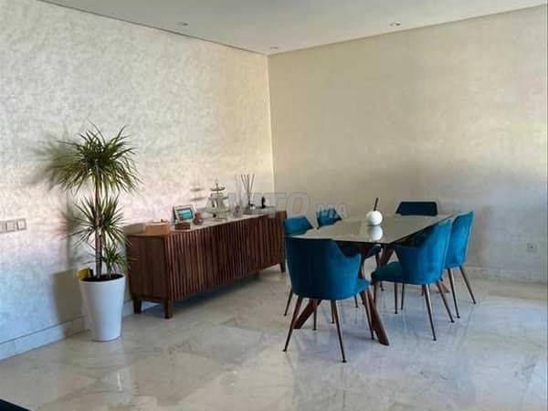 207938-بيع شقة بالدار البيضاء Val Fleuri بمساحة 98 م²