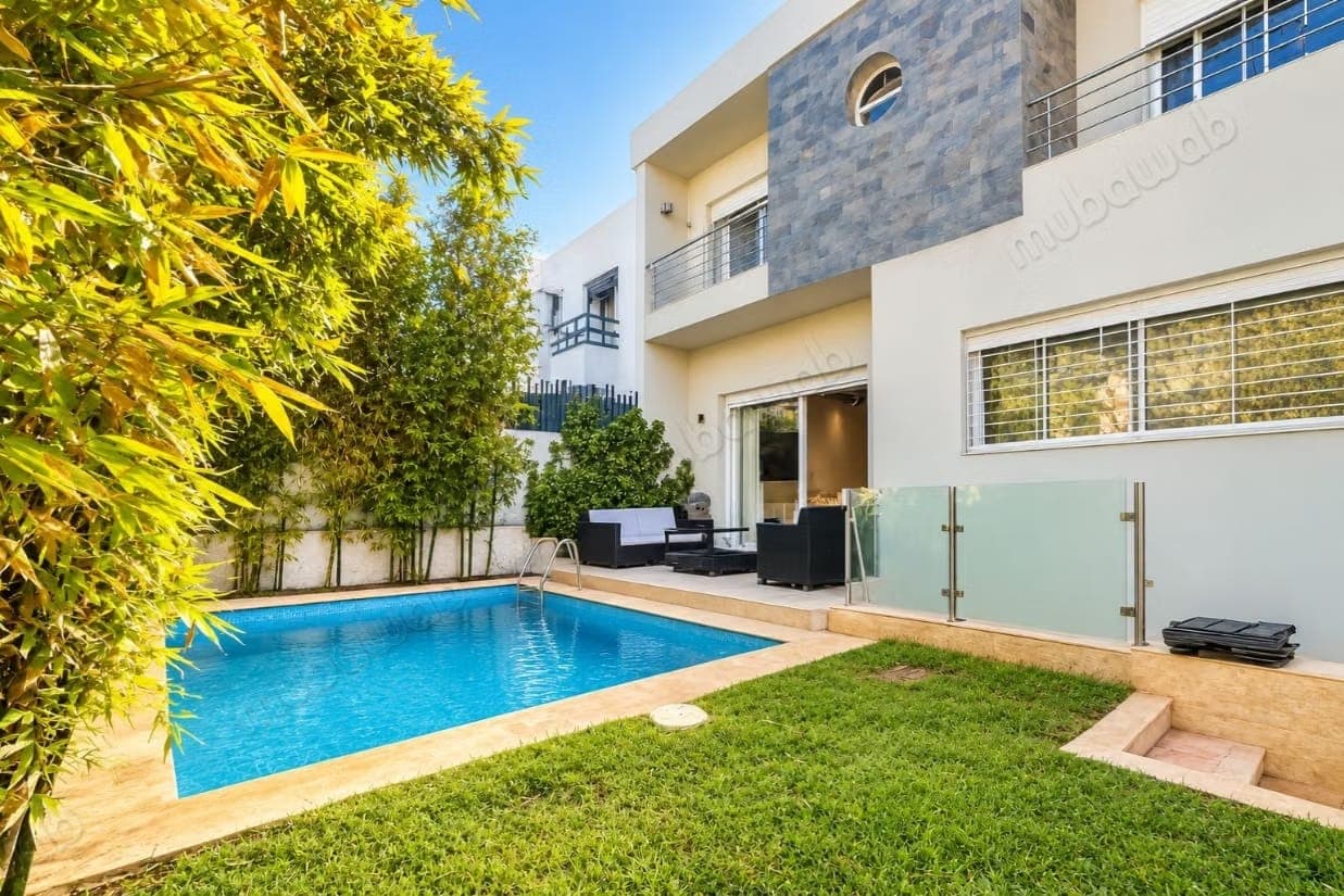 Huur moderne villa 4 slaapkamers met zwembad in Dar Bouazza