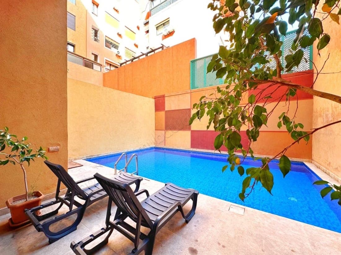 Appartement à vendre à côté de amoud route casa. Surface de 55 m². Bien meublé