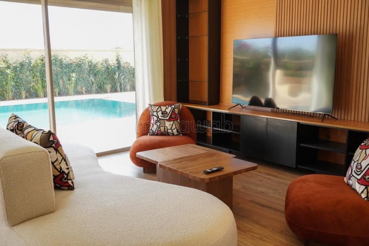 Verkoop luxe villa aan Route Amizmiz. Totale oppervlakte 2600 m²